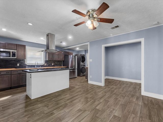 3010 Glen Spring Drive, Houston, TX 77339