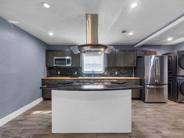 3010 Glen Spring Drive, Houston, TX 77339