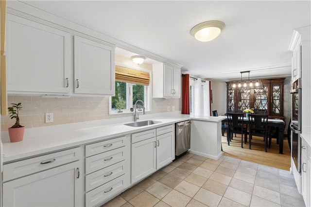 187 Love Lane, Warwick, RI 02886