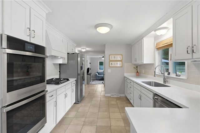 187 Love Lane, Warwick, RI 02886