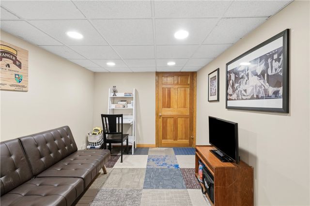 187 Love Lane, Warwick, RI 02886