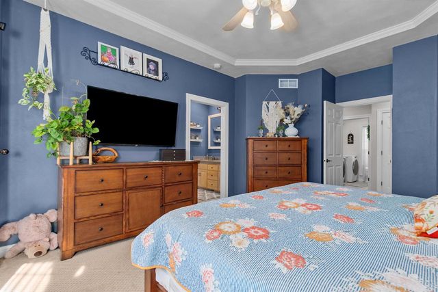 613 E CASTLEBURY LANE, Appleton, WI 54913