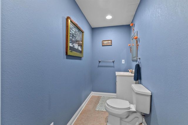 613 E CASTLEBURY LANE, Appleton, WI 54913