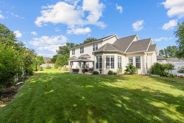 613 E CASTLEBURY LANE, Appleton, WI 54913