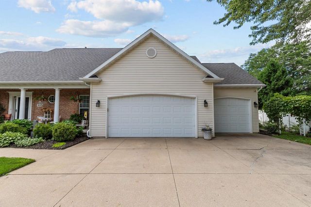 613 E CASTLEBURY LANE, Appleton, WI 54913