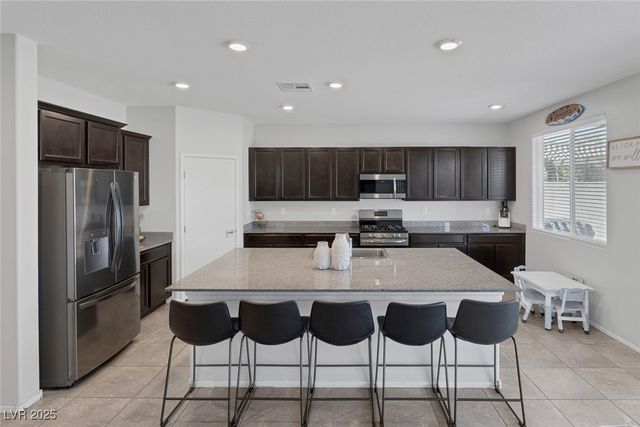 5966 Icicle Falls Avenue, Las Vegas, NV 89130