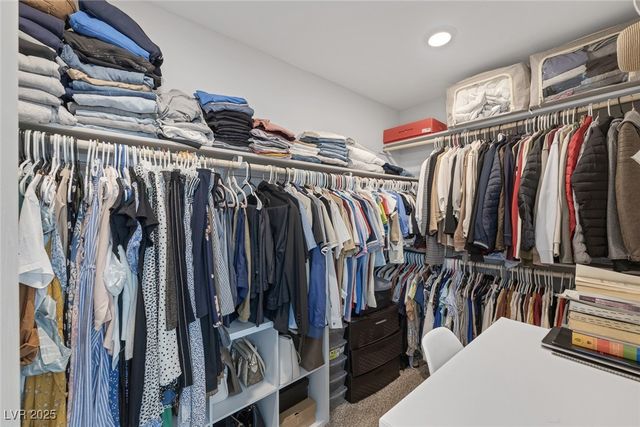 5966 Icicle Falls Avenue, Las Vegas, NV 89130