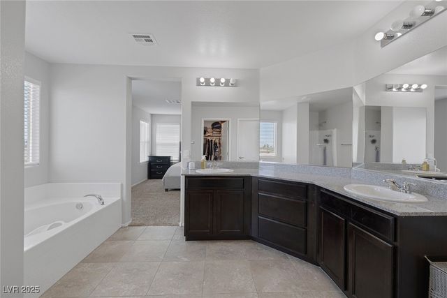 5966 Icicle Falls Avenue, Las Vegas, NV 89130