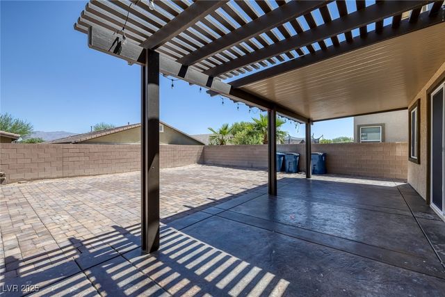 5966 Icicle Falls Avenue, Las Vegas, NV 89130