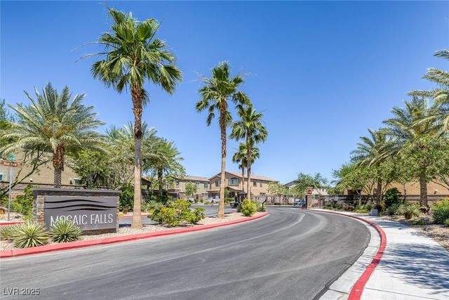 5966 Icicle Falls Avenue, Las Vegas, NV 89130