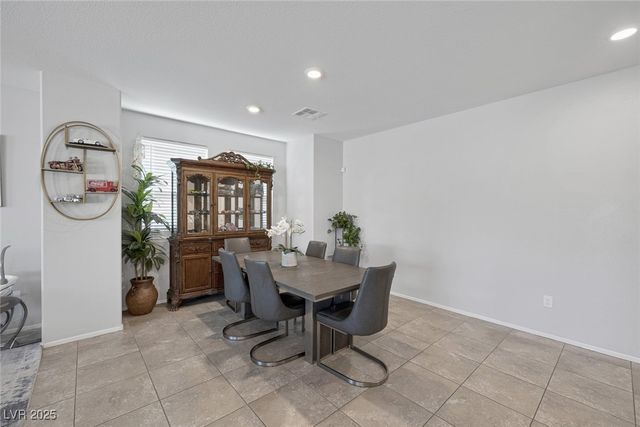 5966 Icicle Falls Avenue, Las Vegas, NV 89130