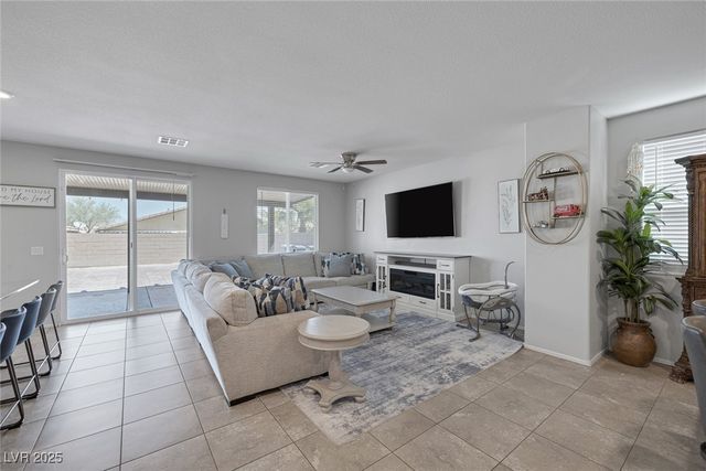 5966 Icicle Falls Avenue, Las Vegas, NV 89130