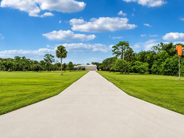 3120 SE Downwinds Road, Jupiter, FL 33478