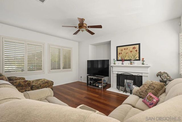 11303 Rose Garden Ct, San Diego, CA 92131