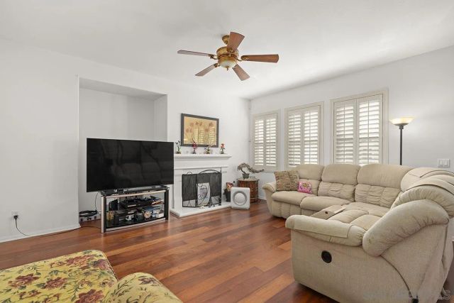 11303 Rose Garden Ct, San Diego, CA 92131