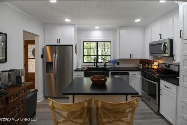 4038 Berkley Drive, Jackson, MS 39211