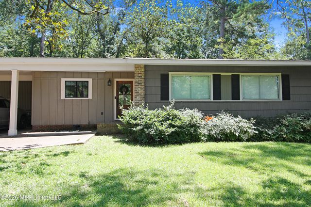 4038 Berkley Drive, Jackson, MS 39211