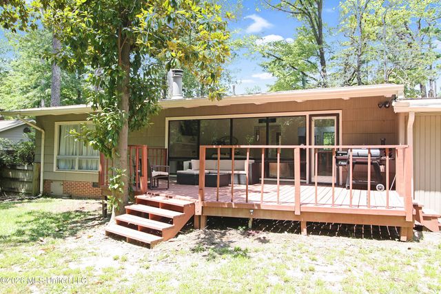 4038 Berkley Drive, Jackson, MS 39211