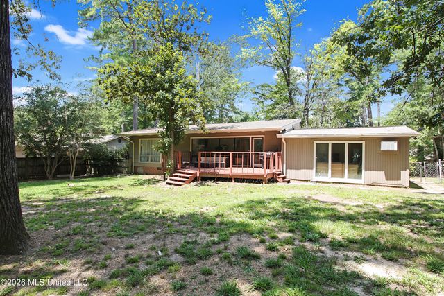 4038 Berkley Drive, Jackson, MS 39211