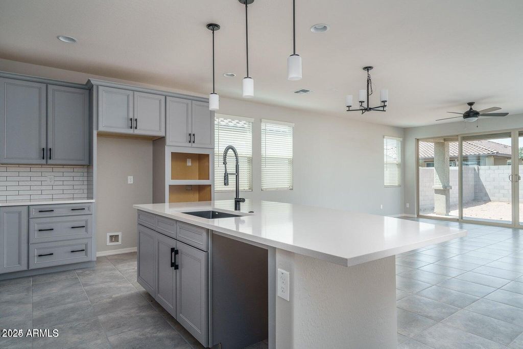 16026 W Alameda Road, Surprise, AZ 85387 — photo 4