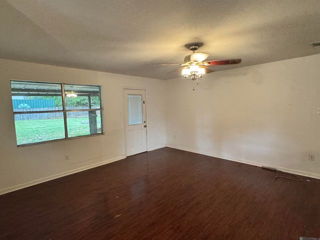 15035 Jenson Ave, Central, LA 70818