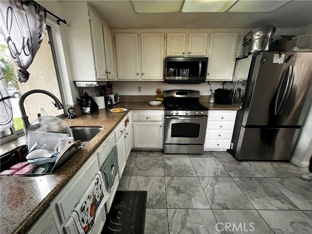 1208 N Fillmore, Rialto, CA 92376