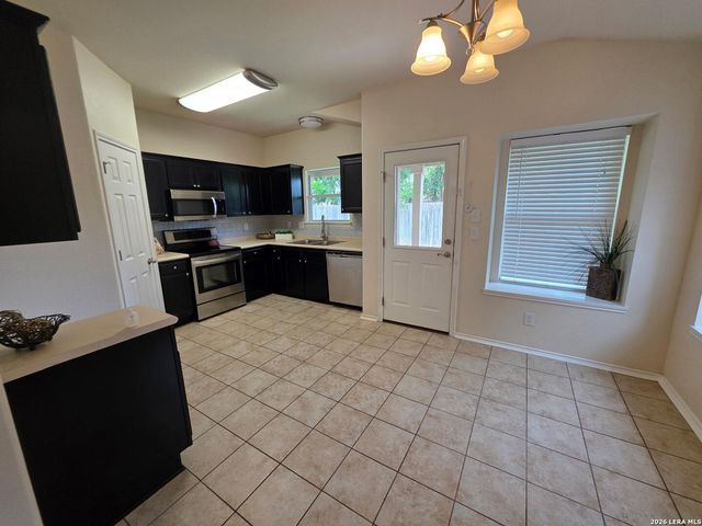 10303 Roseangel Ln, Helotes, TX 78023