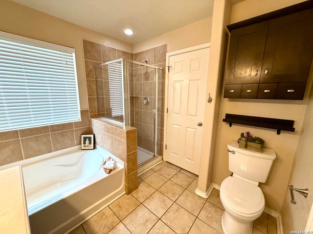 10303 Roseangel Ln, Helotes, TX 78023