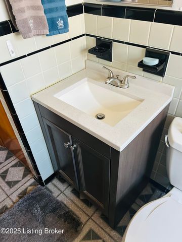 5213 Stephan Dr, Louisville, KY 40258