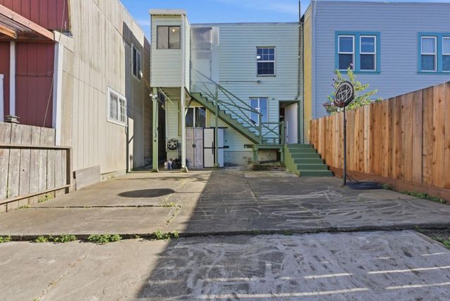 444 Irvington Street, Daly City, CA 94014