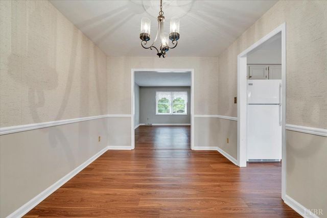 644 Knollwood Drive, Troutville, VA 24175