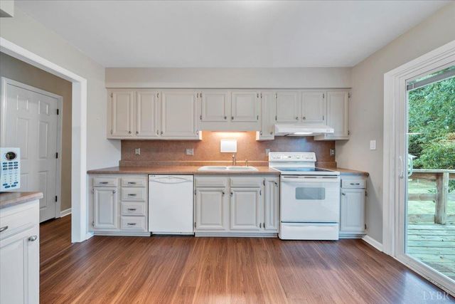 644 Knollwood Drive, Troutville, VA 24175
