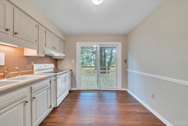 644 Knollwood Drive, Troutville, VA 24175