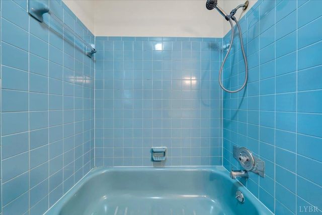 644 Knollwood Drive, Troutville, VA 24175