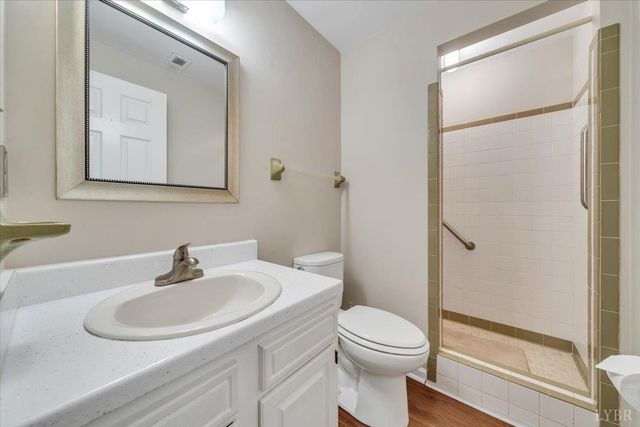 644 Knollwood Drive, Troutville, VA 24175