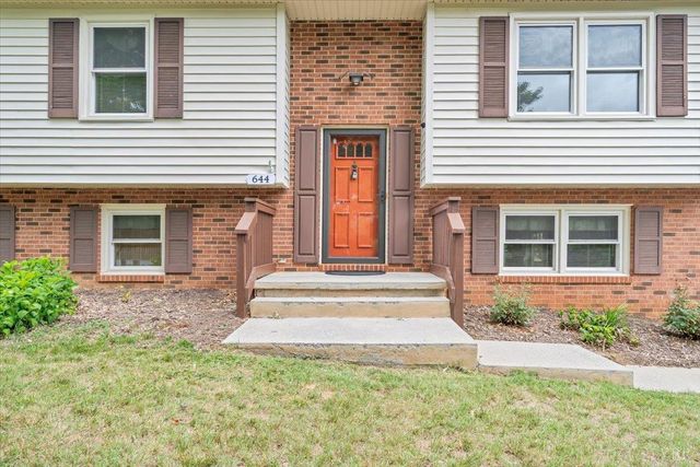 644 Knollwood Drive, Troutville, VA 24175