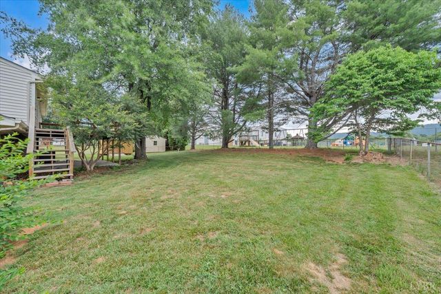644 Knollwood Drive, Troutville, VA 24175