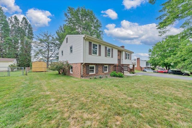 644 Knollwood Drive, Troutville, VA 24175