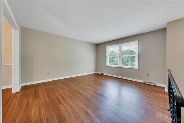 644 Knollwood Drive, Troutville, VA 24175