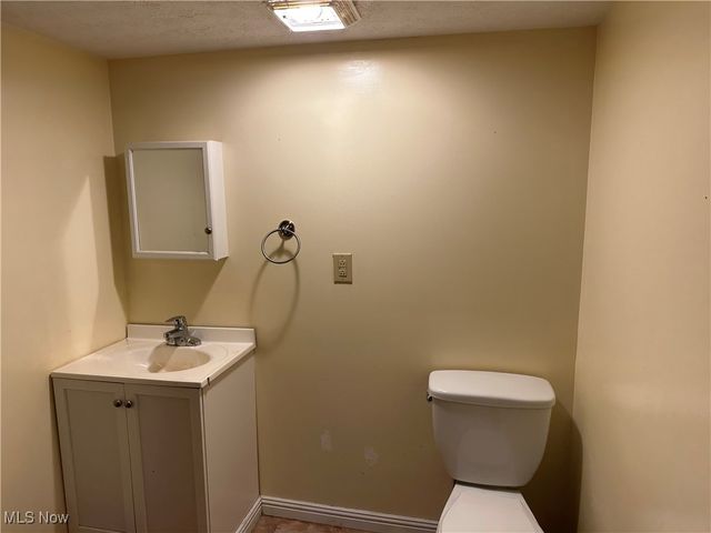 7 Fox Hill Terrace, Parkersburg, WV 26104