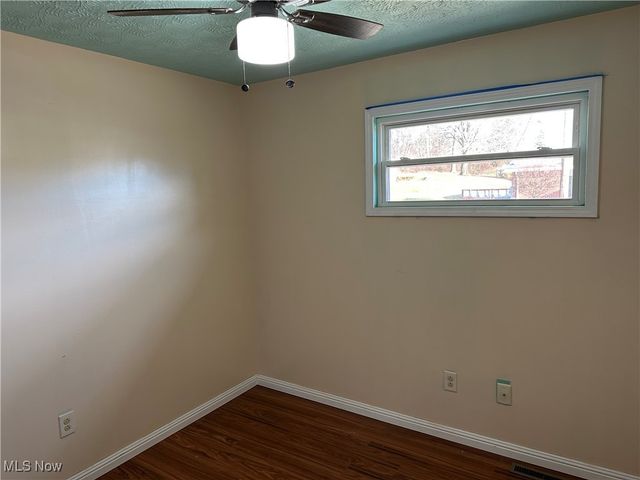 7 Fox Hill Terrace, Parkersburg, WV 26104