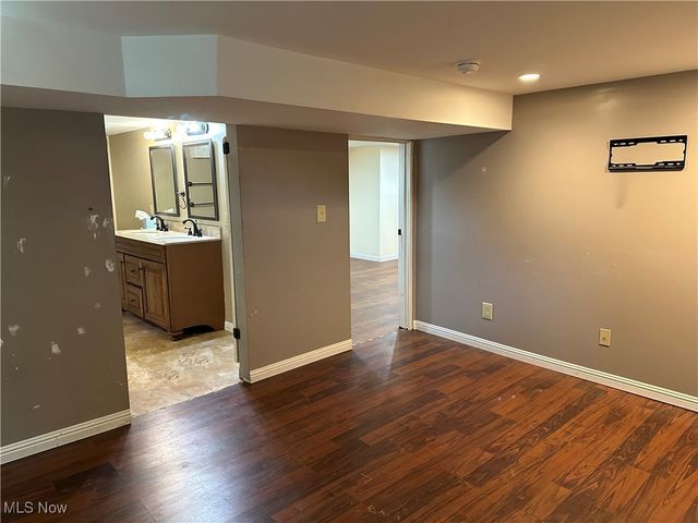 7 Fox Hill Terrace, Parkersburg, WV 26104