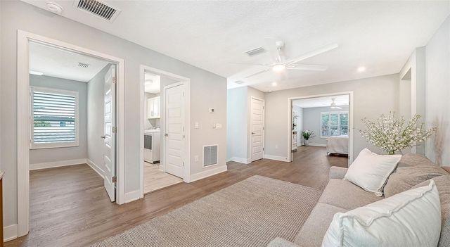 2554 FLOYD STREET, Sarasota, FL 34239