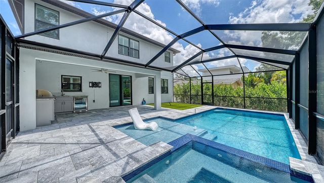 2554 FLOYD STREET, Sarasota, FL 34239
