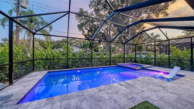 2554 FLOYD STREET, Sarasota, FL 34239
