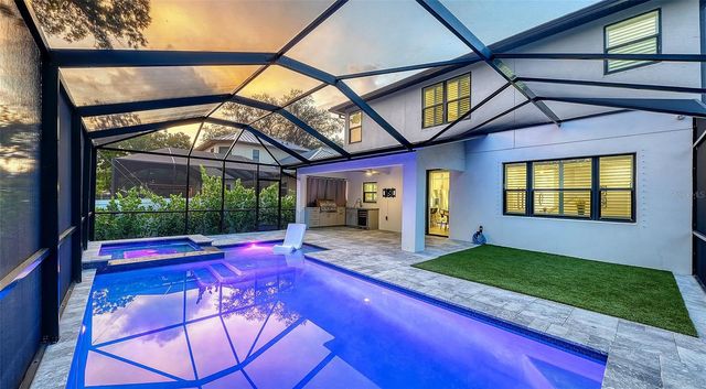 2554 FLOYD STREET, Sarasota, FL 34239