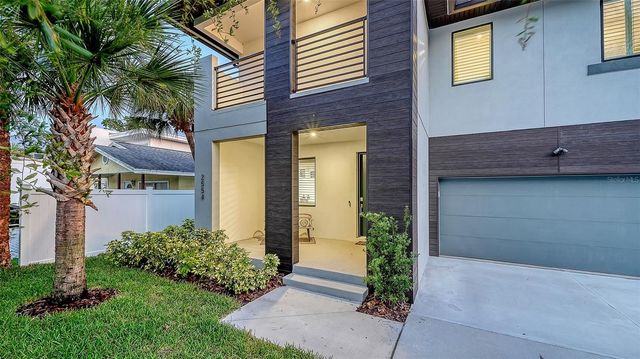 2554 FLOYD STREET, Sarasota, FL 34239