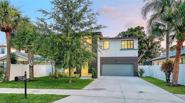2554 FLOYD STREET, Sarasota, FL 34239