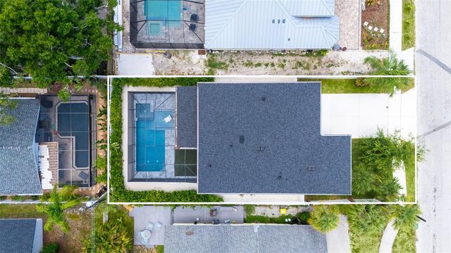 2554 FLOYD STREET, Sarasota, FL 34239