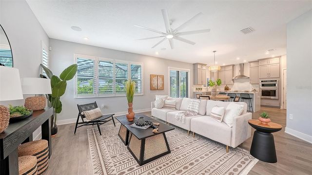 2554 FLOYD STREET, Sarasota, FL 34239